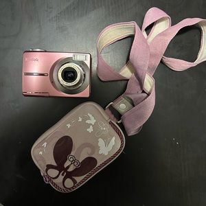 Pink Kodak EasyShare C713 Digital Camera